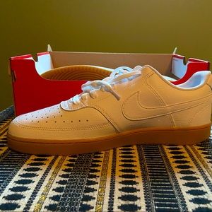 Men’s Nike Court Vision Low white